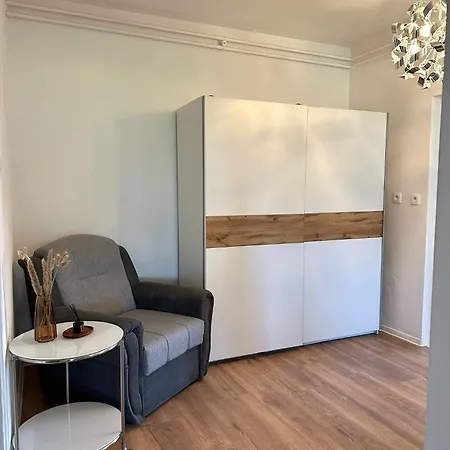 Adria * Spodnje Skofije