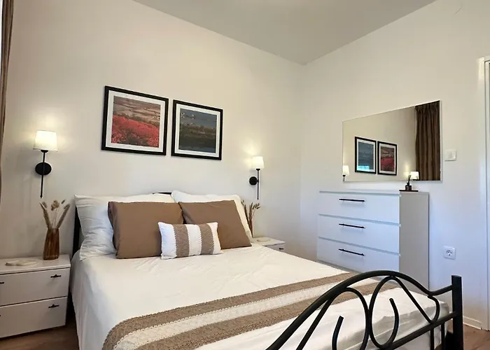 Adria Spodnje Skofije