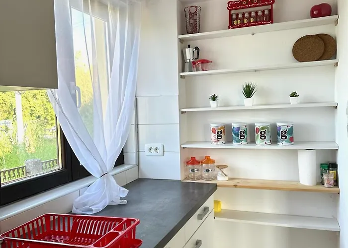 Adria * Spodnje Skofije